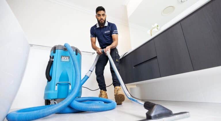 Choosing the Right Water Damage Company