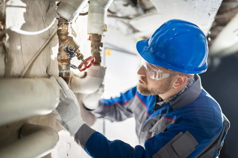 Top Reasons to Hire a Professional Water Damage Specialist